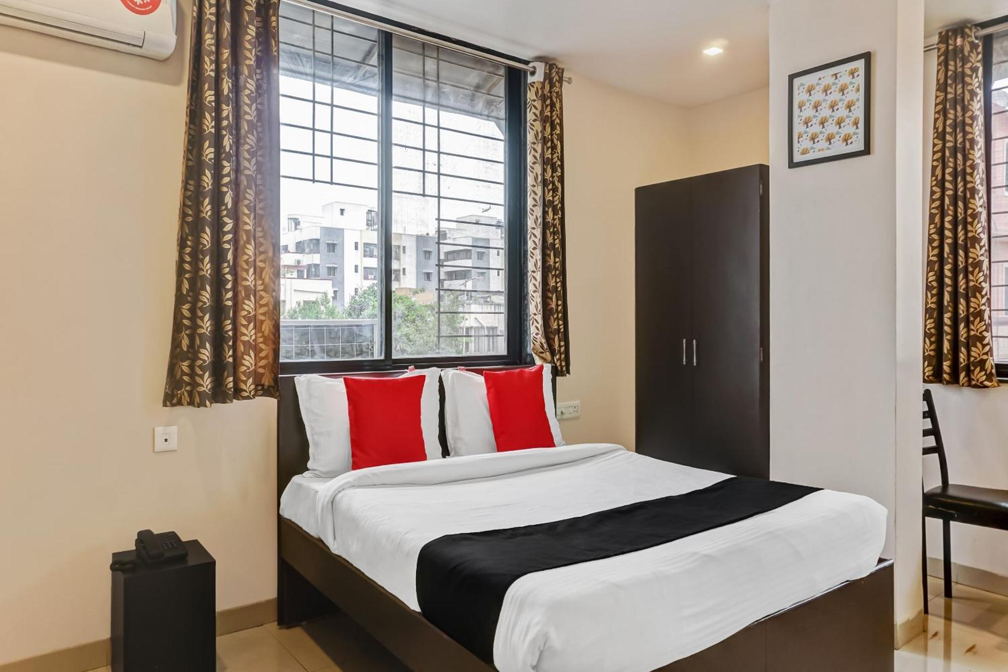 Hotel O Log Inn Plaza Near Eon It Park Poona Buitenkant foto