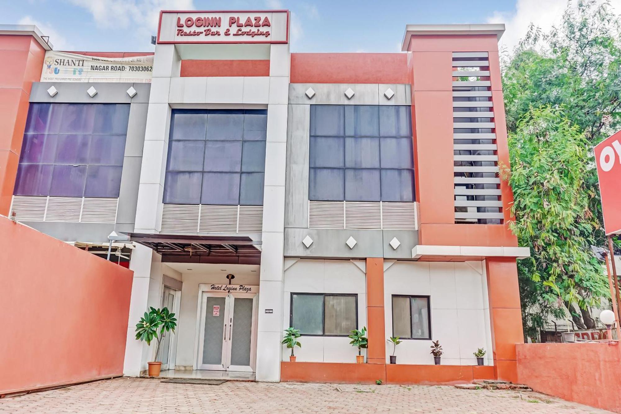 Hotel O Log Inn Plaza Near Eon It Park Poona Buitenkant foto