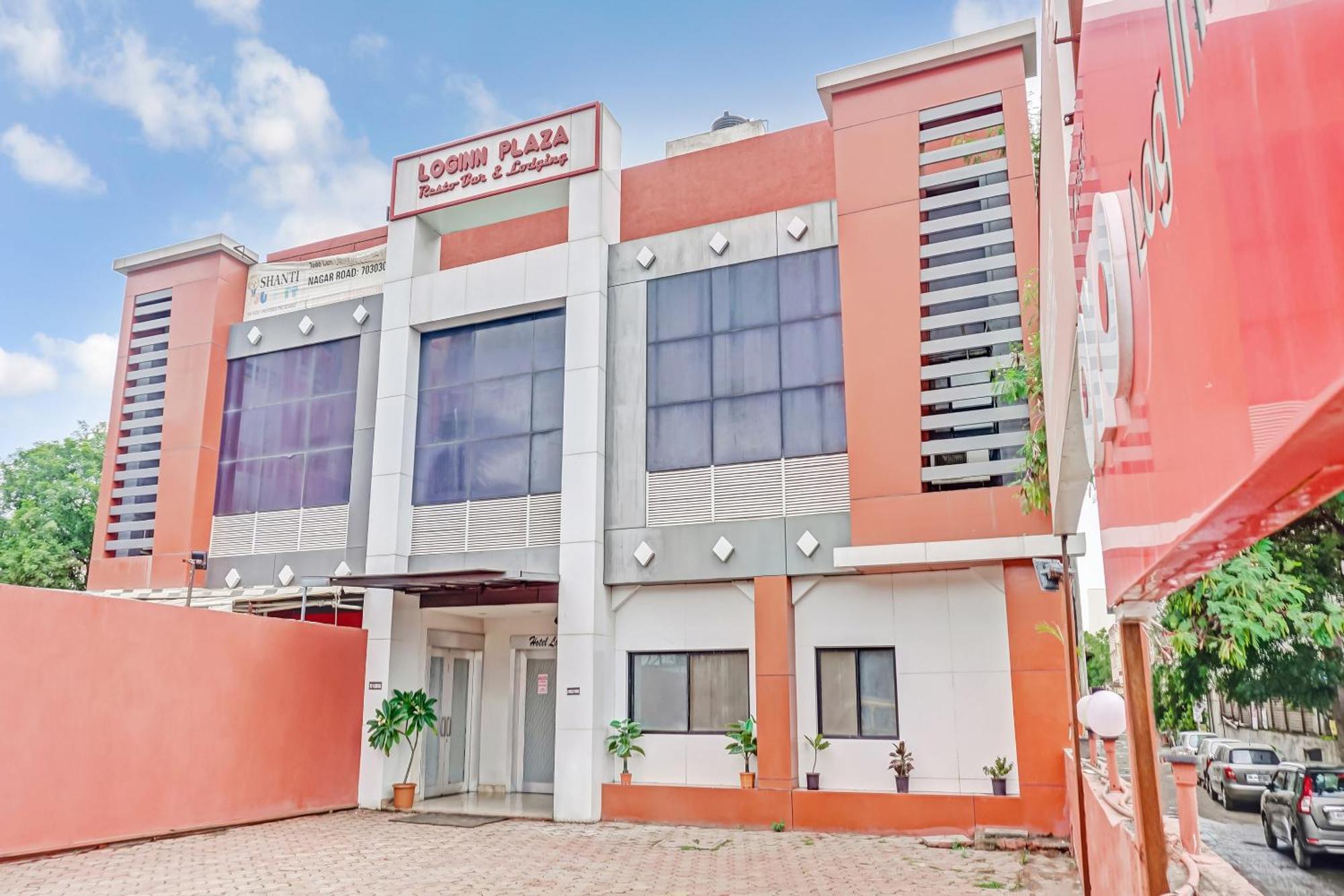 Hotel O Log Inn Plaza Near Eon It Park Poona Buitenkant foto